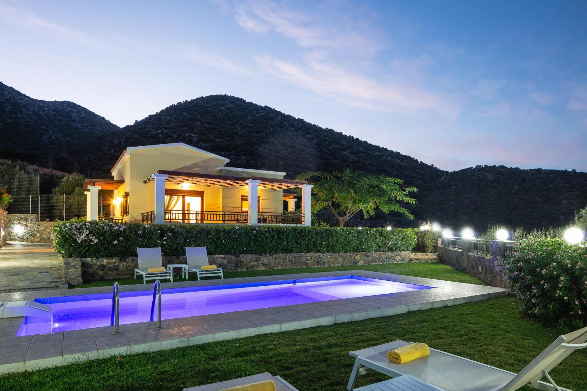 Real Dream Villas, Cretan Gems With Seaviews, By Thinkvilla Bali  Luaran gambar