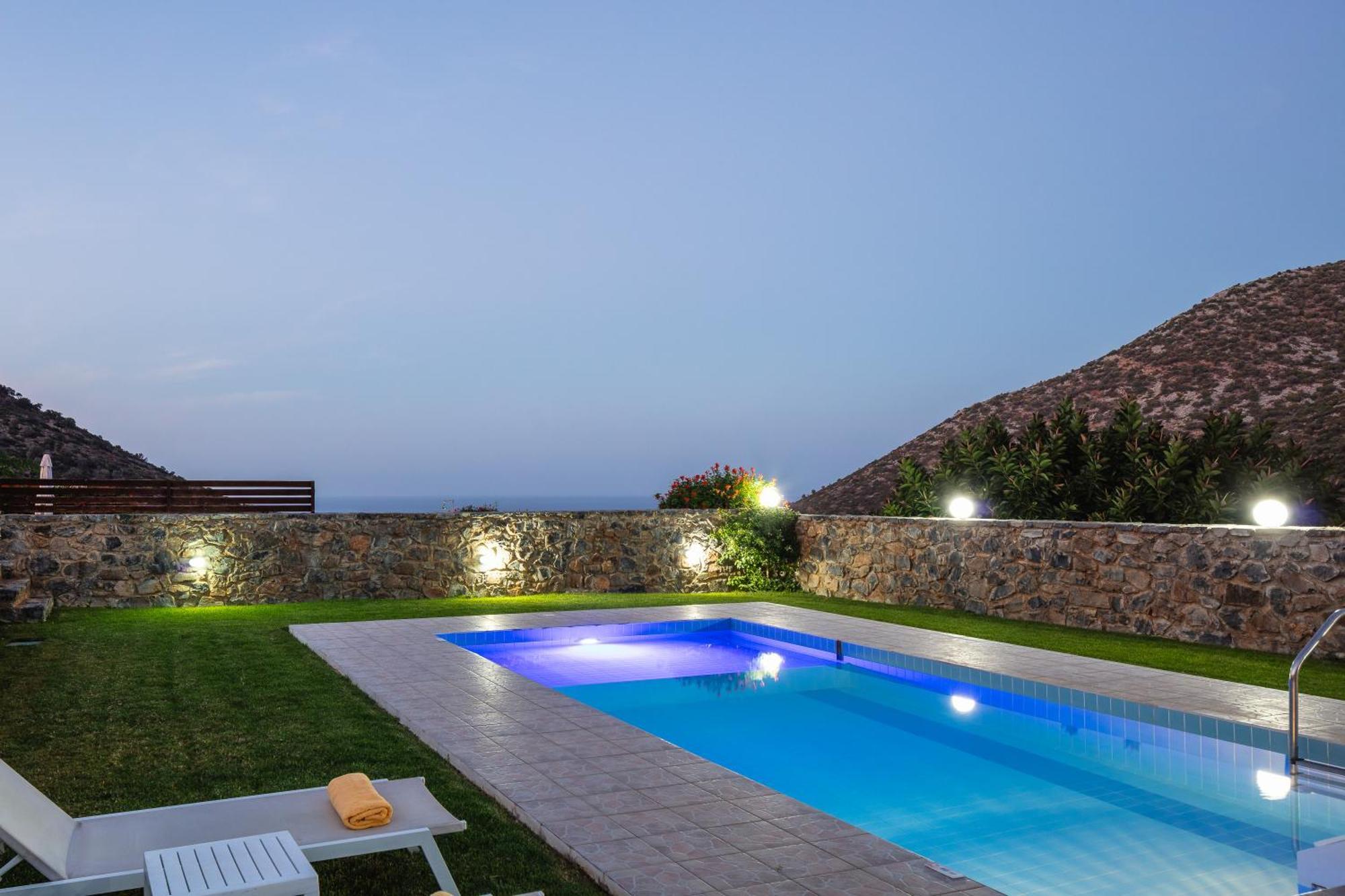 Real Dream Villas, Cretan Gems With Seaviews, By Thinkvilla Bali  Luaran gambar